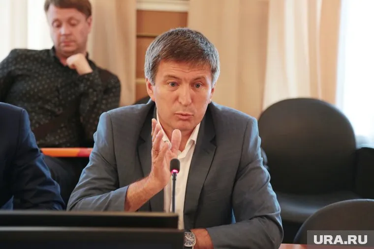 Олег Хараськин получил поддержку депутатов, но выборы пройдут без него