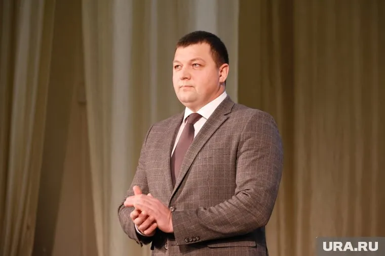 Основной претендент в мэры Антон Науменко прошел в финал