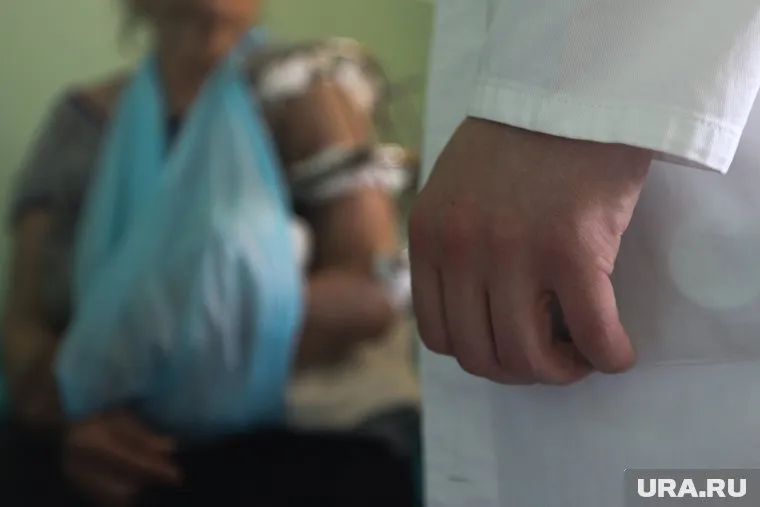 В краевом минздраве заявили, что сотрудники неохотно трудоустраиваются в медучреждения