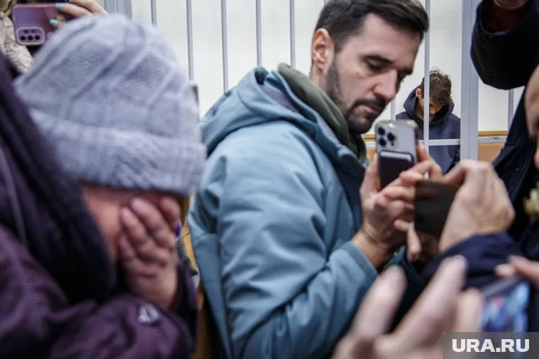 Школьник пробудет под арестом до 13 января