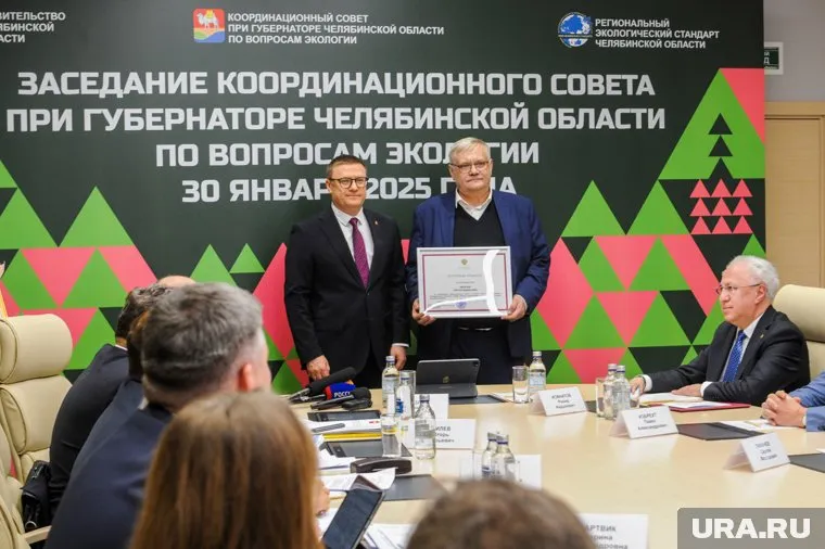 Губернатор Алексей Текслер сообщил о реализации плана по остановке выпуска электродов на ЧЭМК