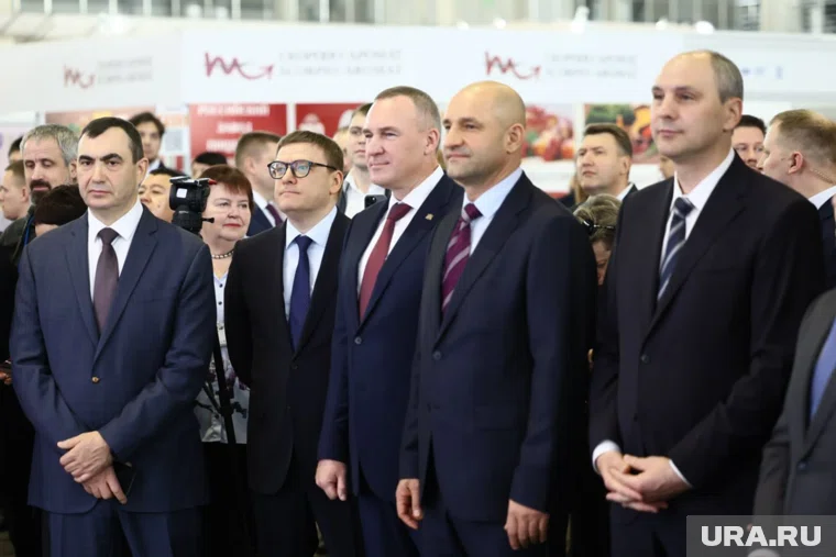 Селян поприветствовали полпред Жога и главы субъектов округа