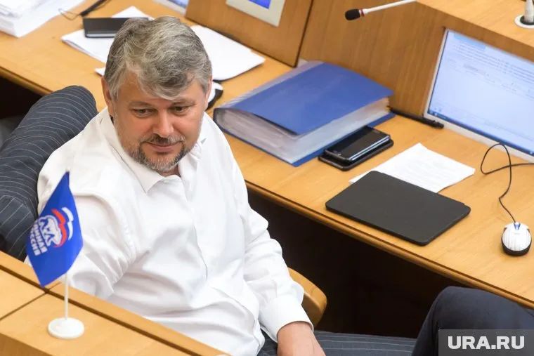 Анатолий Никифоров не получил сигнал о снятии своего кандидата с довыборов