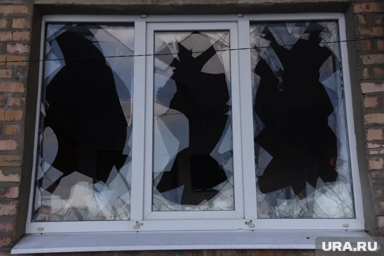 Очевидцы сообщают, что от взрыва якобы вылетели стекла (архивное фото)