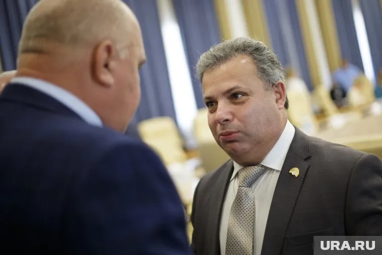 Вячеславу Торчинскому придется задержаться в министерстве