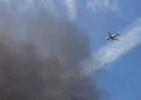 Крупный пожар произошел в аэропорту Бангладеш