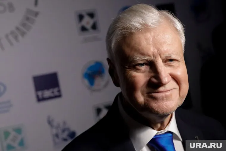 Сергей Миронов встретился с активом СРЗП в зале заседаний Тюменской областной думы