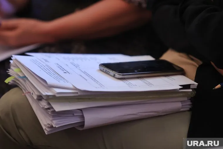 Учителей подозревают в подлоге документов, представленных в суде