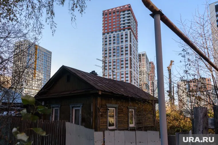 Жители не хотят бросать свои дома