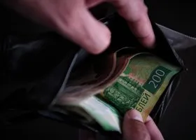 Аферисты собирают деньги под видом помощи для юной свердловчанки, впавшей в кому в Сочи