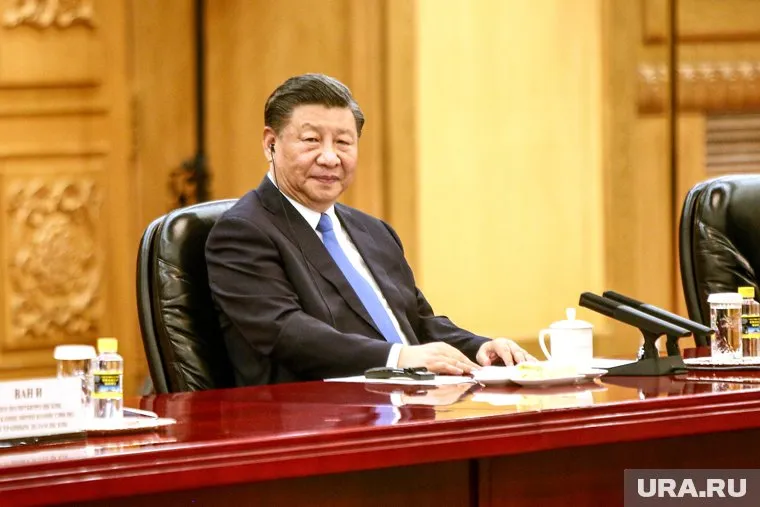 Китай и ЕС должны укреплять взаимное доверие, заявил Си Цзиньпин