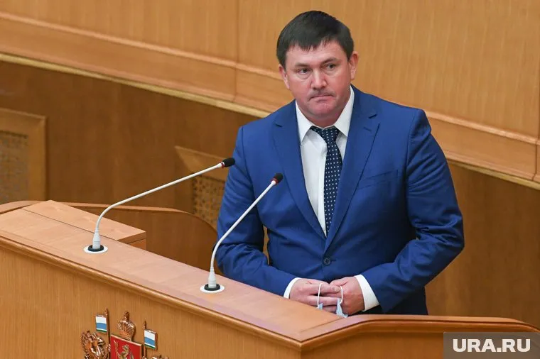 Алексей Шмыков фактически стал неофициальным главой свердловского правительства