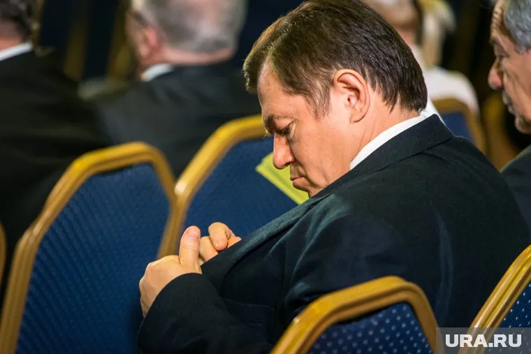 За громкими заявлениями Глазьев в карман не лезет