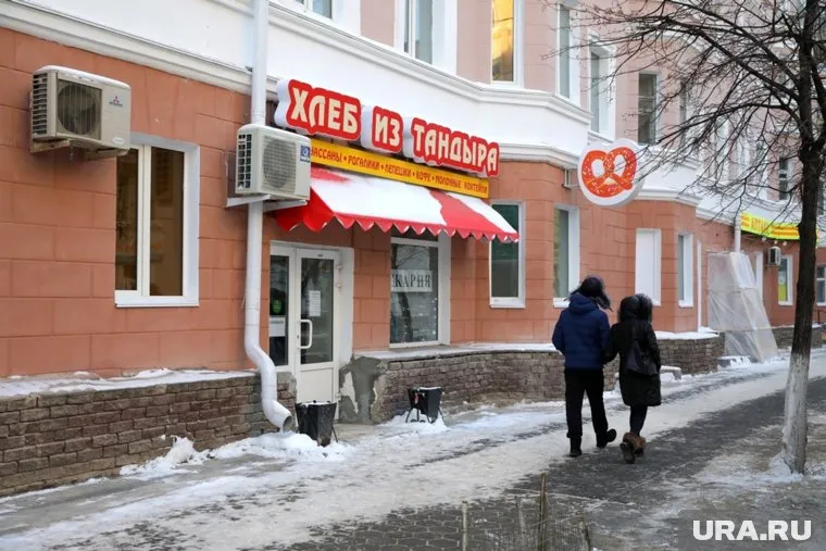 Шумков лично посетил пекарню на улице Ленина
