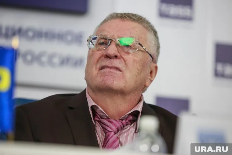 Владимир Жириновский сделал прививку от коронавируса