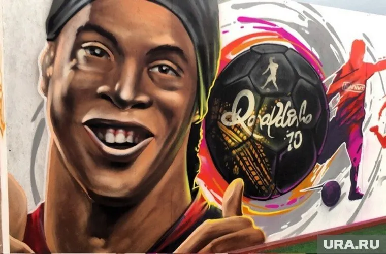 Такое изображение Рональдиньо благодаря челябинскому граффитисту теперь украшает Краснодар