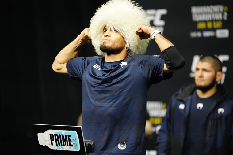 UFC 321 — турнир по смешанным единоборствам, который состоится 25 октября 2025 на арене «Etihad Arena» в Абу-Даби, ОАЭ