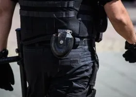 Четырех свердловских силовиков задержали по делу о взятках