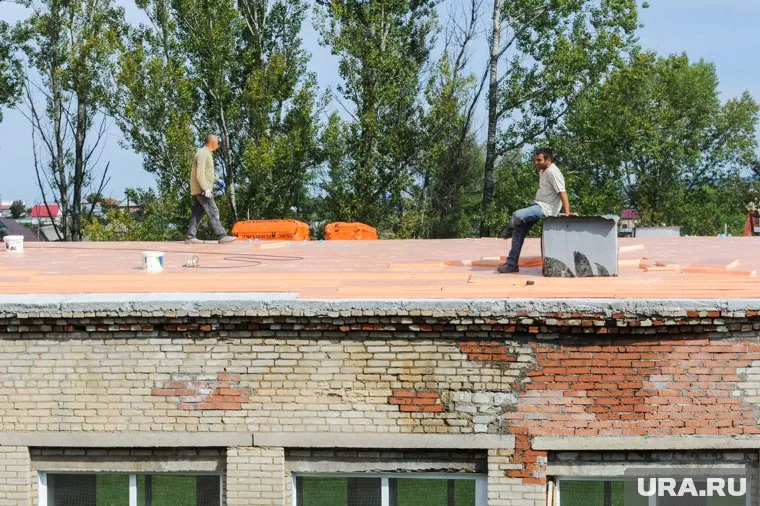 В управляющей компании отчитались о ремонте кровли (фото из архива)