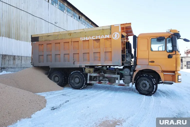 В Кургане задержали нарушителей, перевозящих зерно за границу