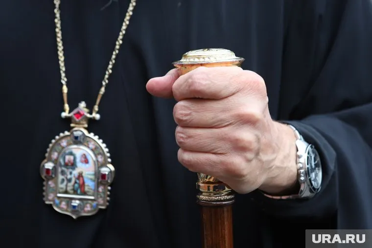 Митрополит Иларион призвал ответить за снос памятника