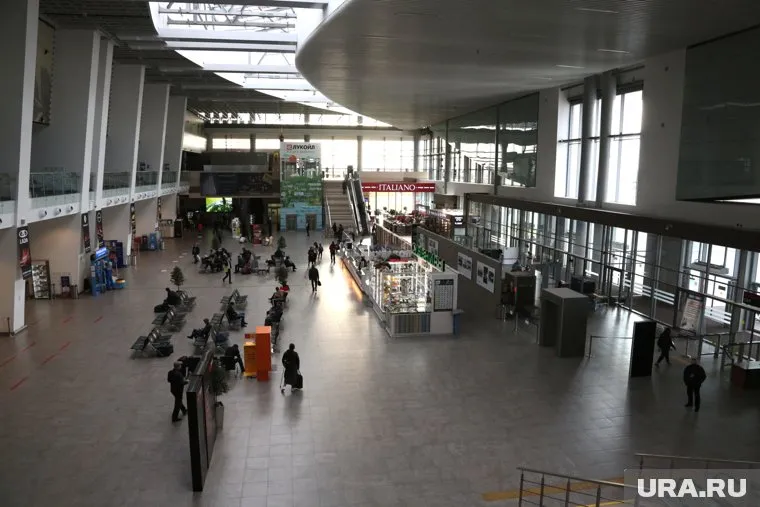 Вылеты самолетов из «Большого Савино» задерживаются на несколько часов