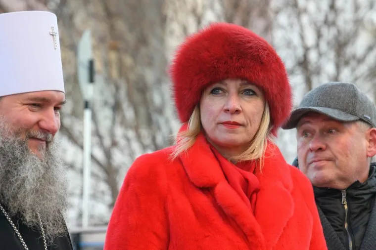 Мария Захарова на открытии памятника Александру I. Екатеринбург