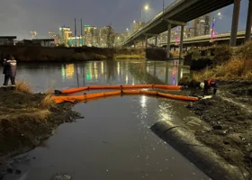 В челябинском минэко назвали причину нового загрязнения нефтепродуктами реки Миасс