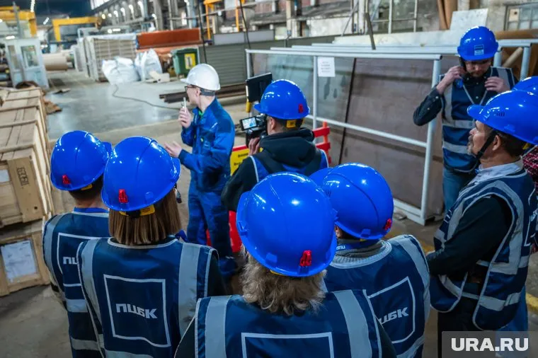 На Ямале около 160 тысяч человек отмечают профессиональный праздник — День вахтовика