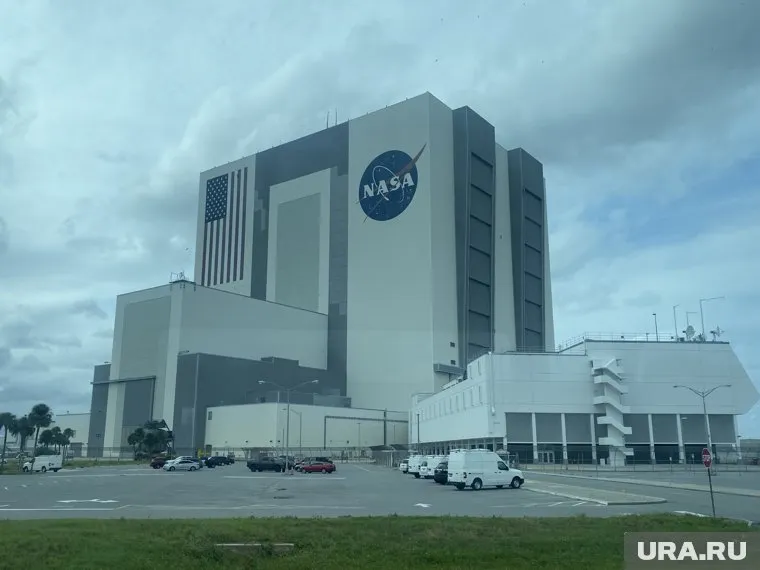 Власти заявили, что в Киеве упал спутник NASA