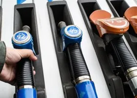 В ХМАО резко подорожал бензин