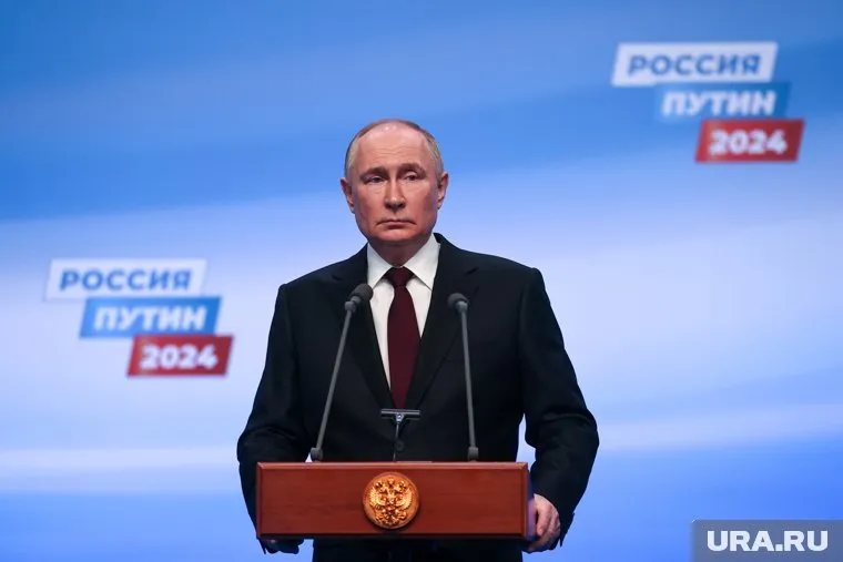 Россия готова к обсуждению вопросов по созданию евразийской системы безопасности, заявил Владимир Путин