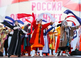 «Матушка земля», «Мост культур» и «Сила в единстве»: как в Тюмени отметят День народного единства