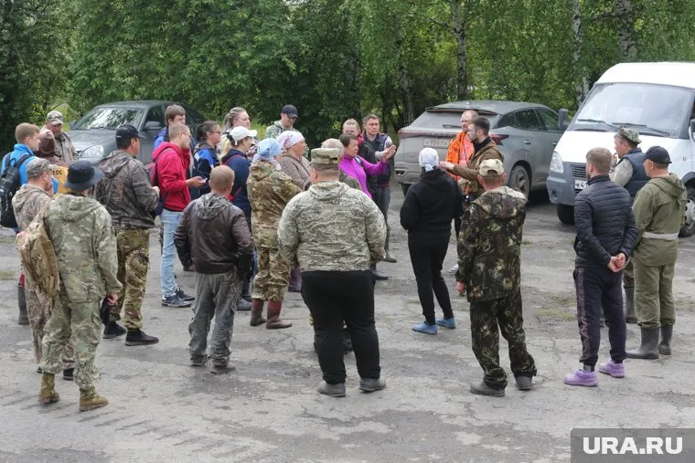 Сотри добровольцев вышли на поиски пропавших брата и сестры Крепп