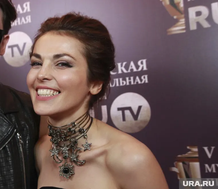 Сати Кзаанова призналась, что старается оберегать свою лочь от излишнего внимания, пока он маленькая