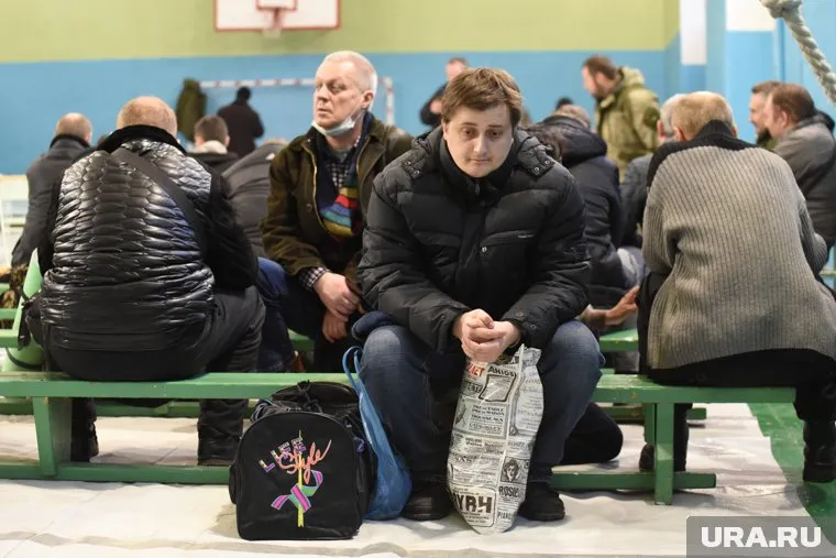 Власти пообещали сохранить рабочие места за мобилизованными россиянами