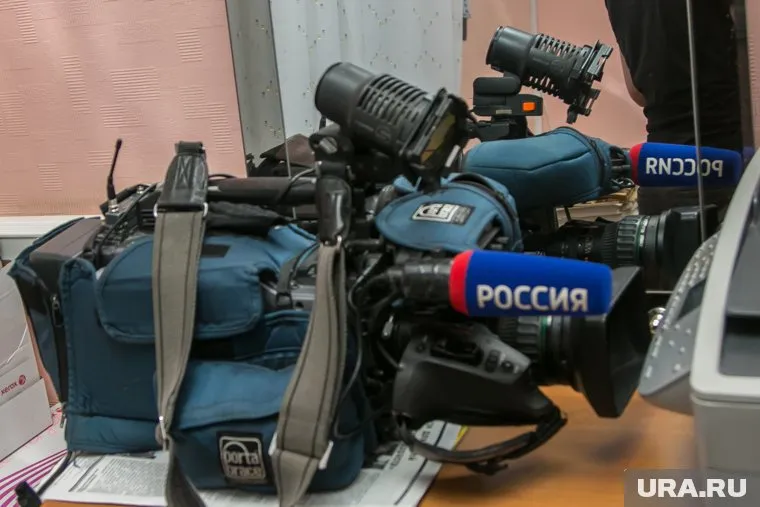 По словам, Алексея Степанова, на эфире он был «мальчиком для битья»