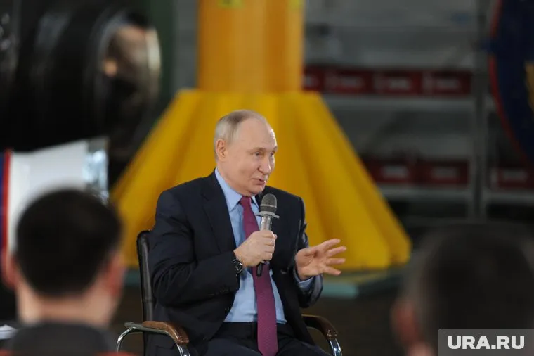 По словам Путина, отрасль машиностроения успешно справляется с импортозамещением
