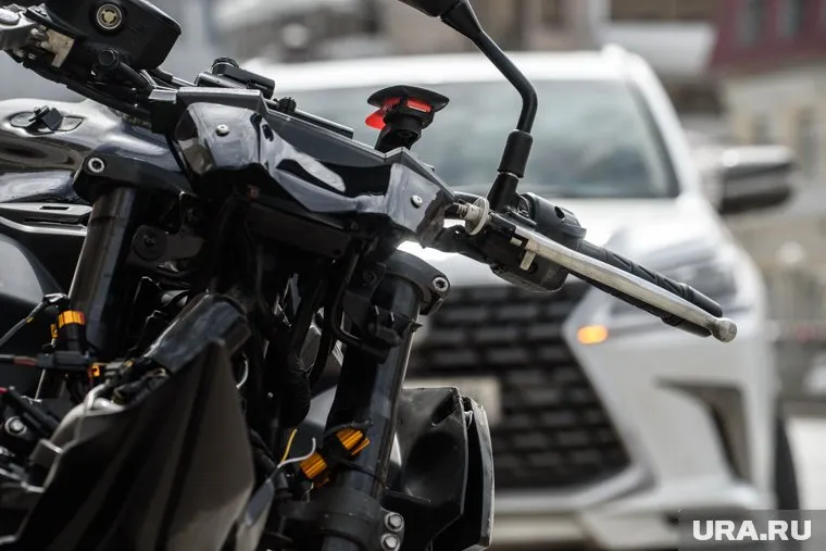 Женщина отметила, что на месте, где разбился ее сын, не должно было быть троса