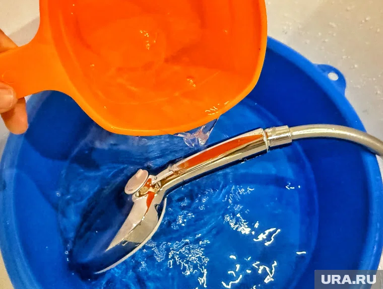 Больше 600 жителей остались без горячей воды