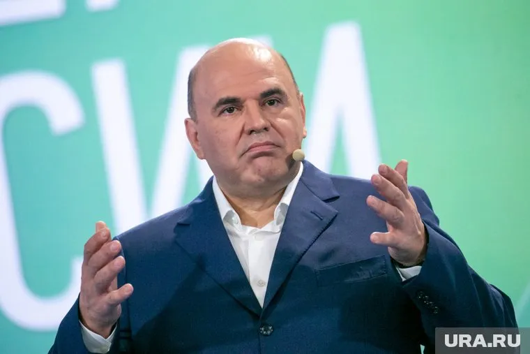 Михаил Мишустин распорядился выделить деньги на путешествия детей