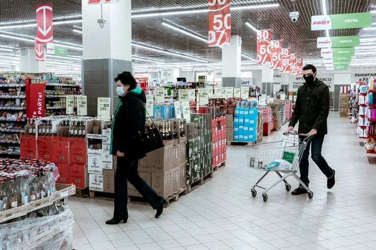 Карантин, Тюмень: улицы, парки, парковки, остановки общественного транспорта, рестораны, кафе, бары.