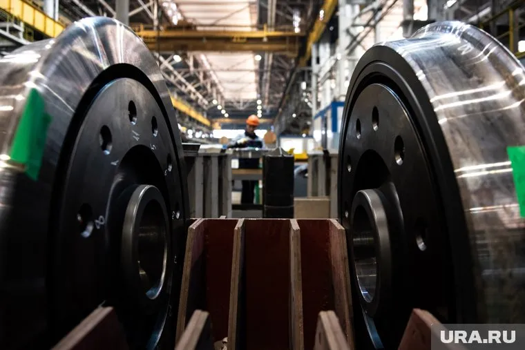 Два подвижных состава отремонтированы капитально, сообщил врио главы ЛНР Леонид Пасечник