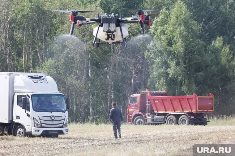 В Кургане прошел парад сельхозтехники