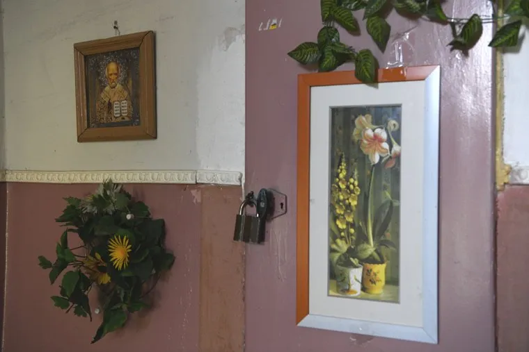 Квартира 15 по адресу Свердлова, 27; опечатано ФСБ. Екатеринбург