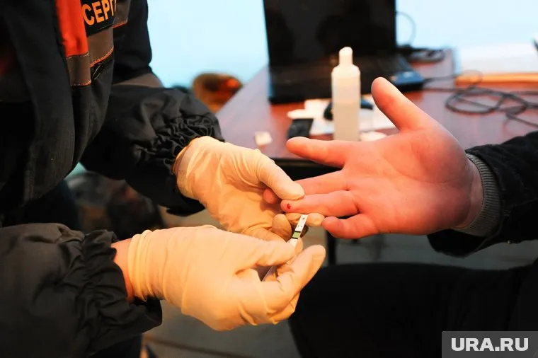 Прямо на площади Революции можно было пройти тест на ВИЧ