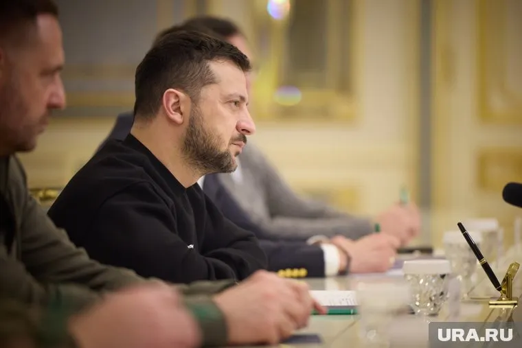 Владимир Зеленский сообщил, что надеется на помощь Большой Семерки