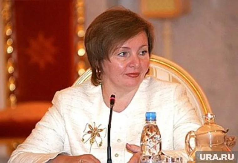 Фонду Людмилы Путиной вынесли предупреждение