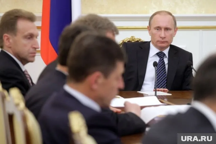 В "Единой России" надеются, что Владимир Путин поможет укрепить рейтинг партии