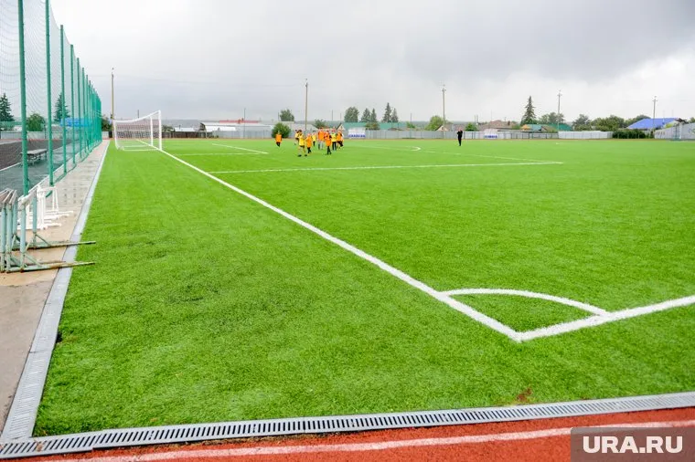 Юные челябинские футболисты в комплексе смогут тренироваться круглый год 